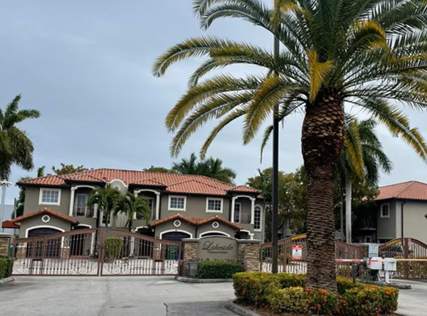 Lakeside Townhomes
